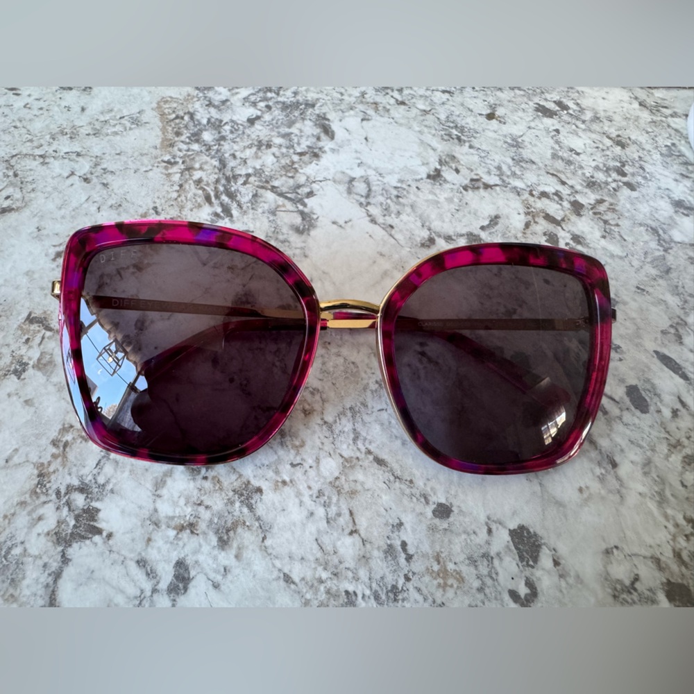 DIFF sunglasses like new - Picture 4 of 7